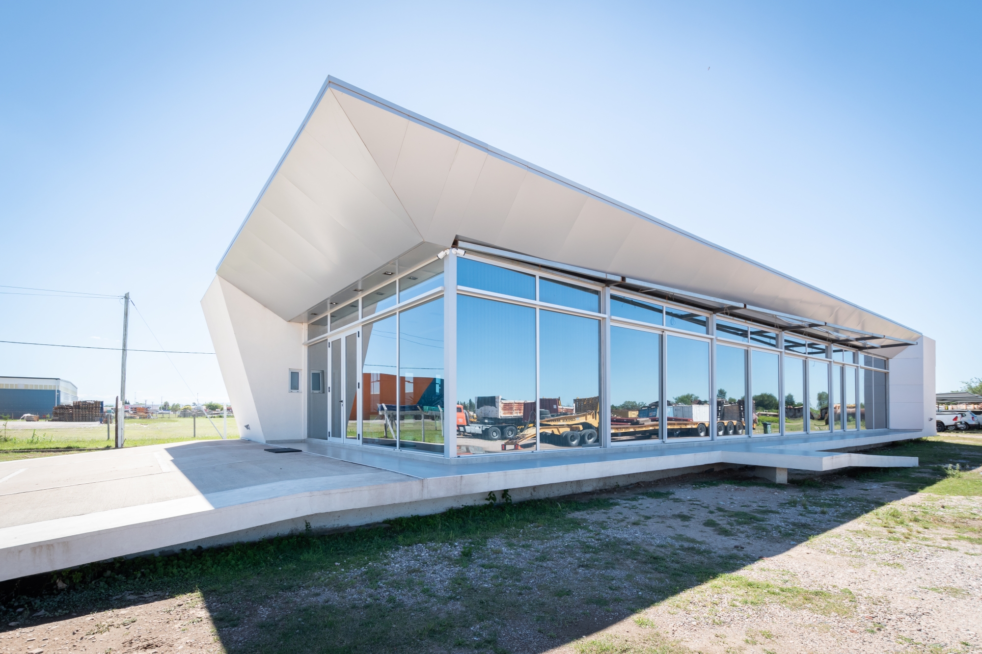 Arquitectura Comercial / Industrial